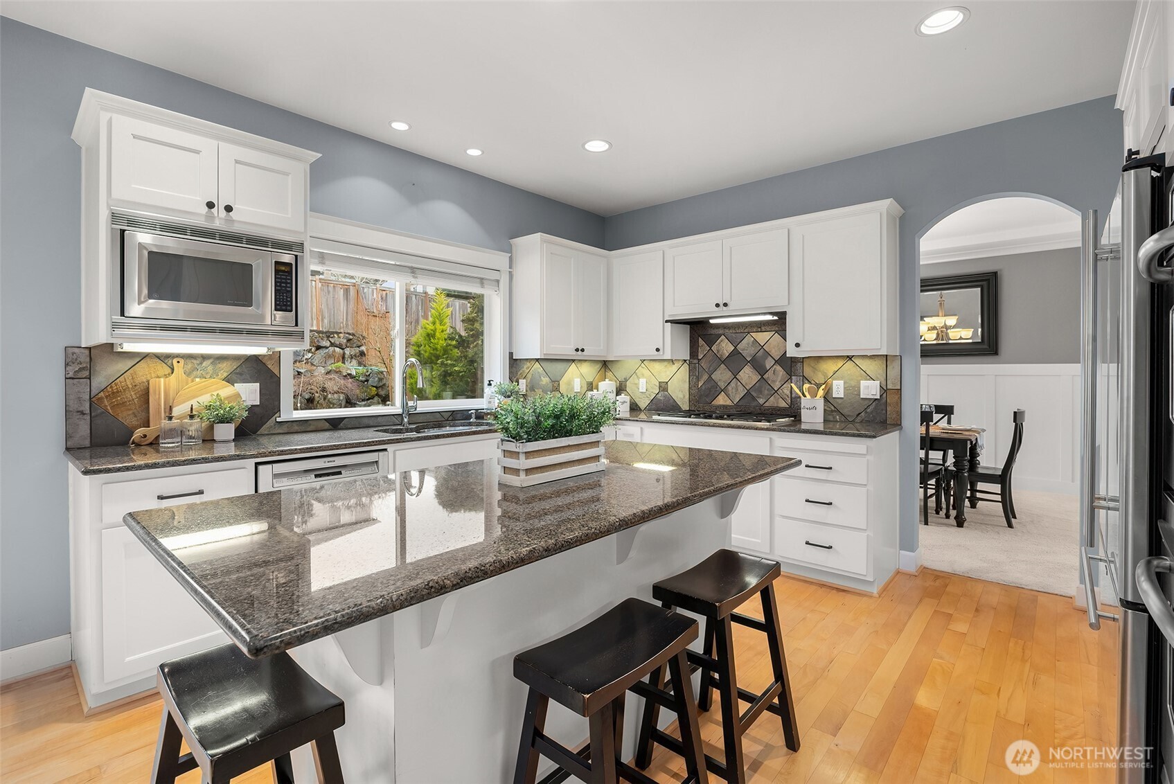 21921 40th Avenue Southeast Bothell, WA 98021 - Photo 9 of 35