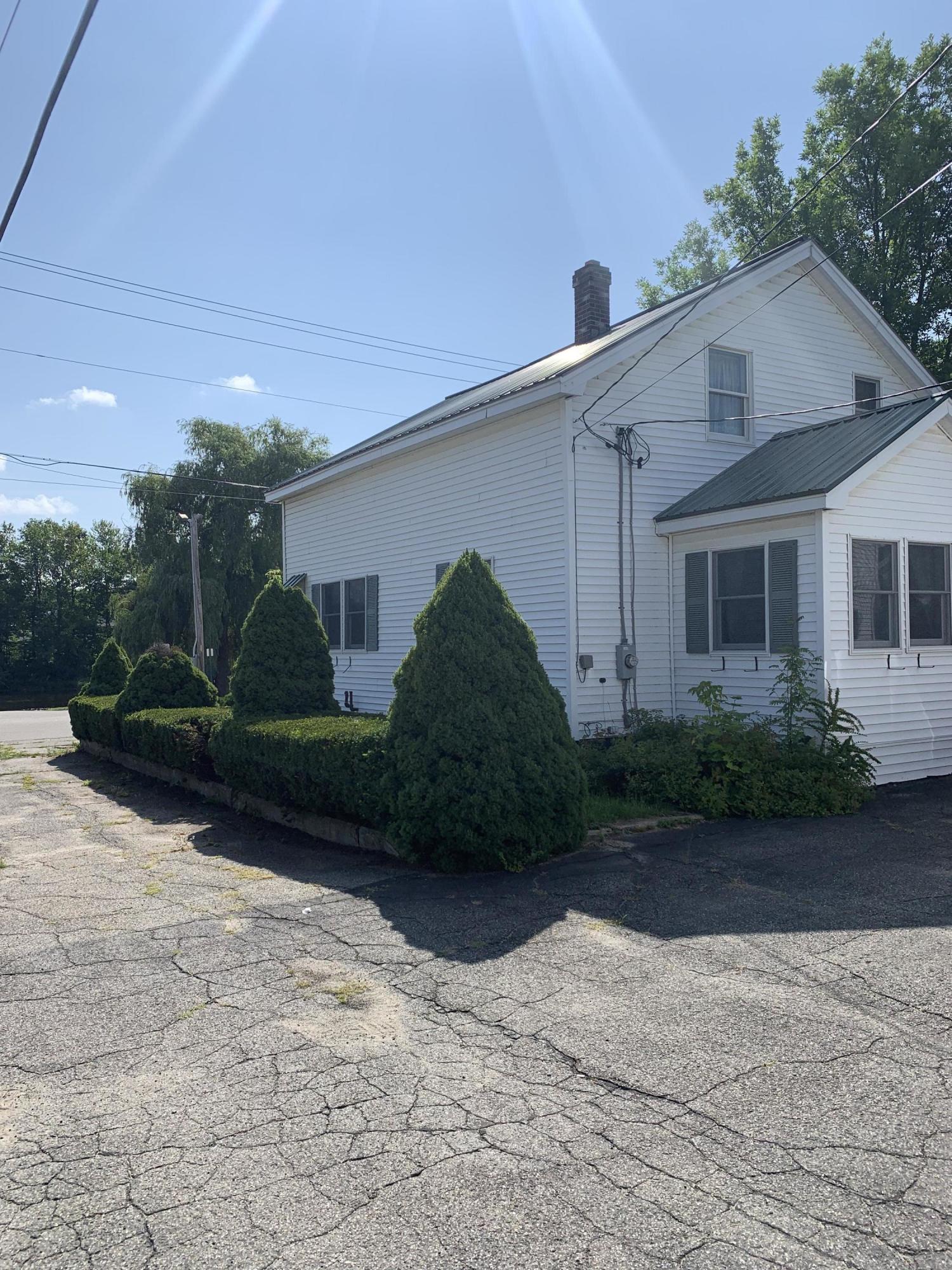 68 Congress Street Millinocket, ME 04462 - Photo 4 of 40 B6389E91-90B9-4F86-A540-445BDA9C6347
