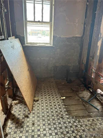 $243,500 | 809 Ashland Avenue, Niagara Falls, NY 14301