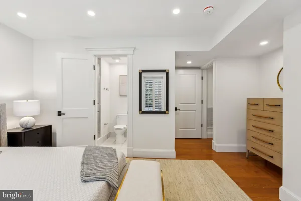 $4,250 | 1641 R Street Northwest, Unit 402, Washington, DC 20009