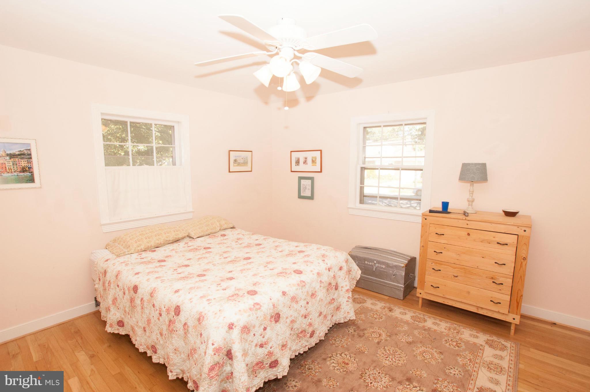 2403 Londonderry Road Alexandria, VA 22308 - Photo 16 of 30 Bedroom (Master)