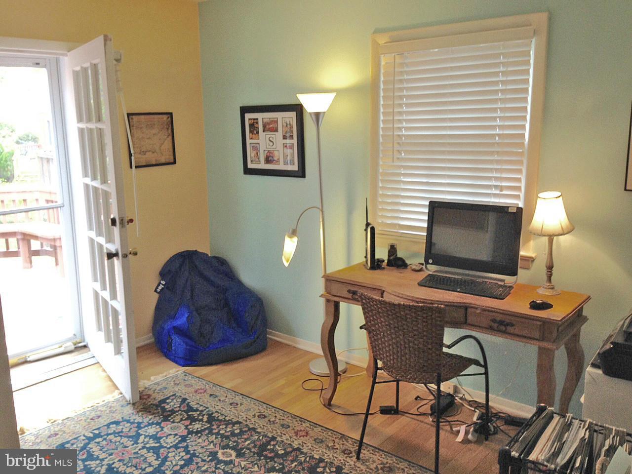 2403 Londonderry Road Alexandria, VA 22308 - Photo 17 of 30 main lvl bed-office