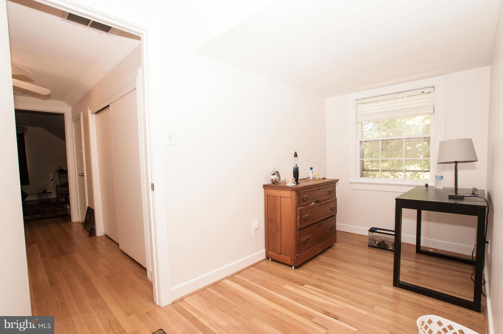 2403 Londonderry Road Alexandria, VA 22308 - Photo 22 of 30 Bedroom