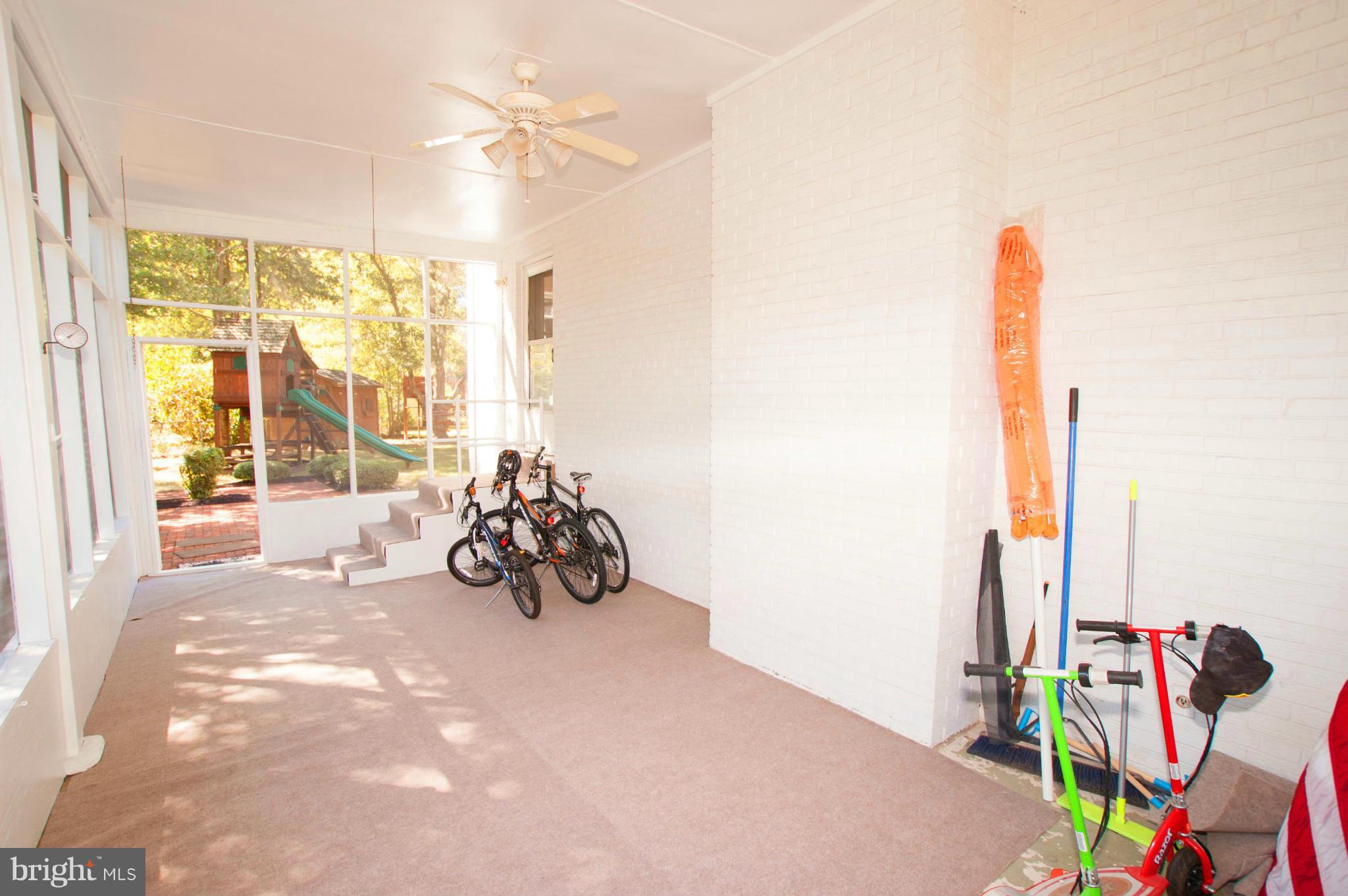 2403 Londonderry Road Alexandria, VA 22308 - Photo 26 of 30 Screened Porch