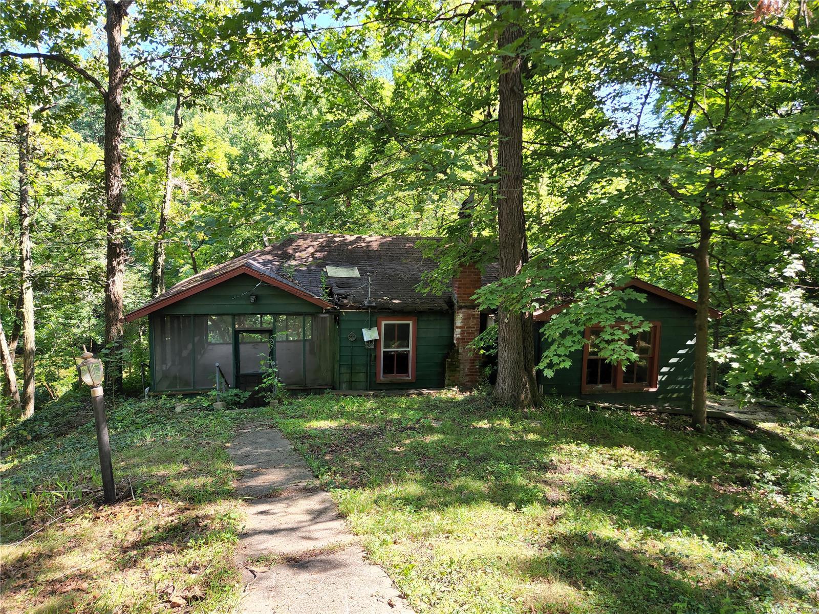 741 City Lake Road Hillsboro, IL 62049 - Photo 1 of 11 Gallery Image 1