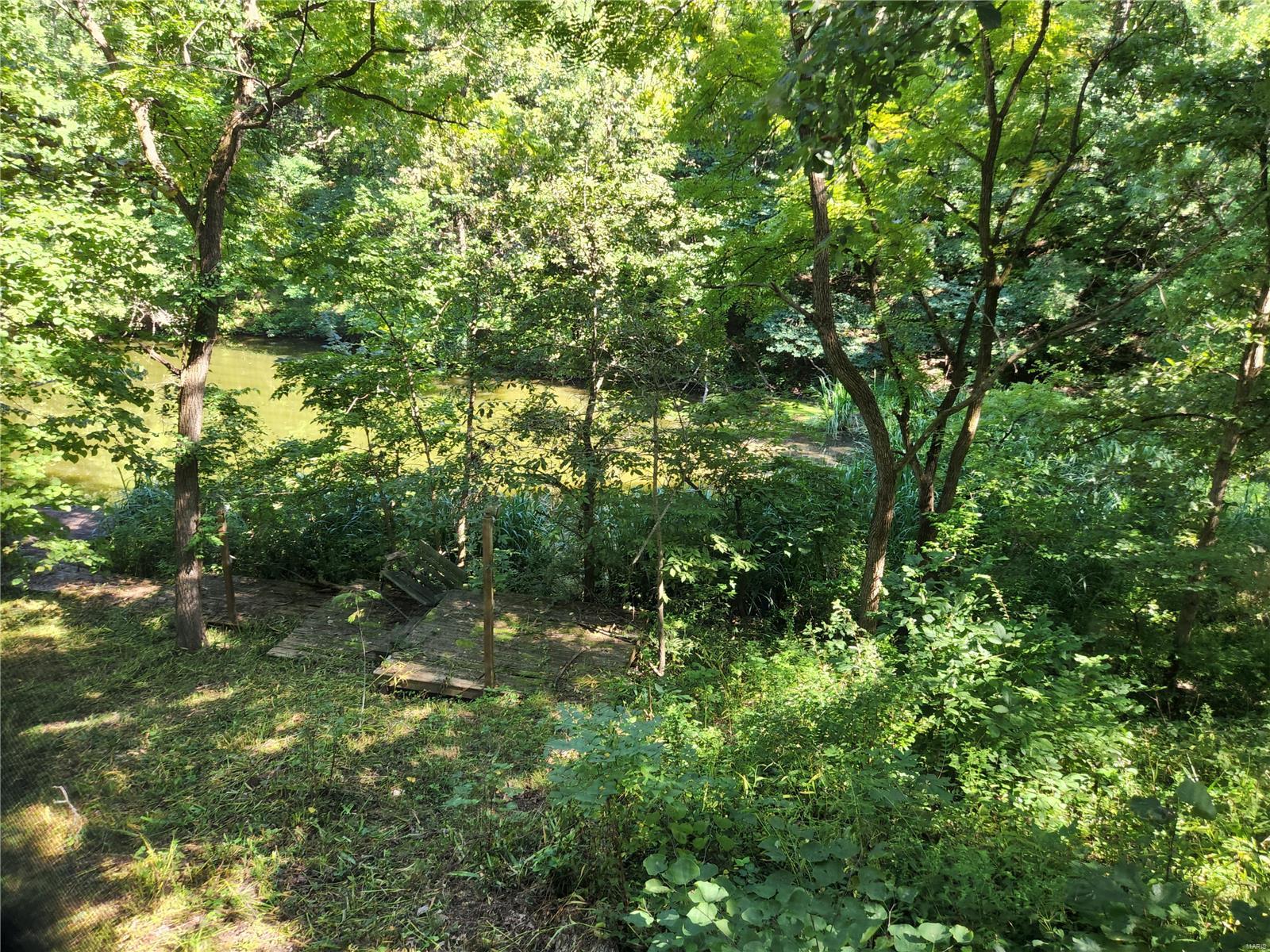 741 City Lake Road Hillsboro, IL 62049 - Photo 3 of 11 Gallery Image 3