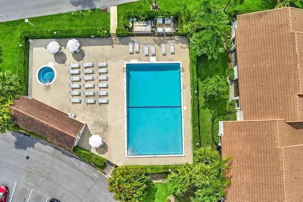 $2,250 | 22017 Palms Way, Unit 202, Boca Raton, FL 33433