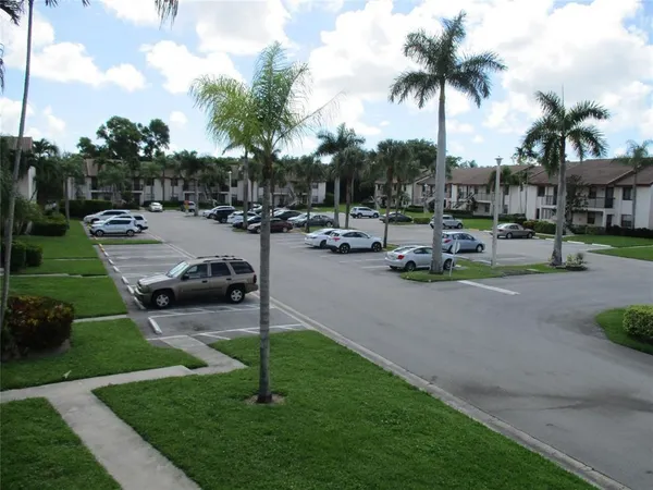 $2,250 | 22017 Palms Way, Unit 202, Boca Raton, FL 33433