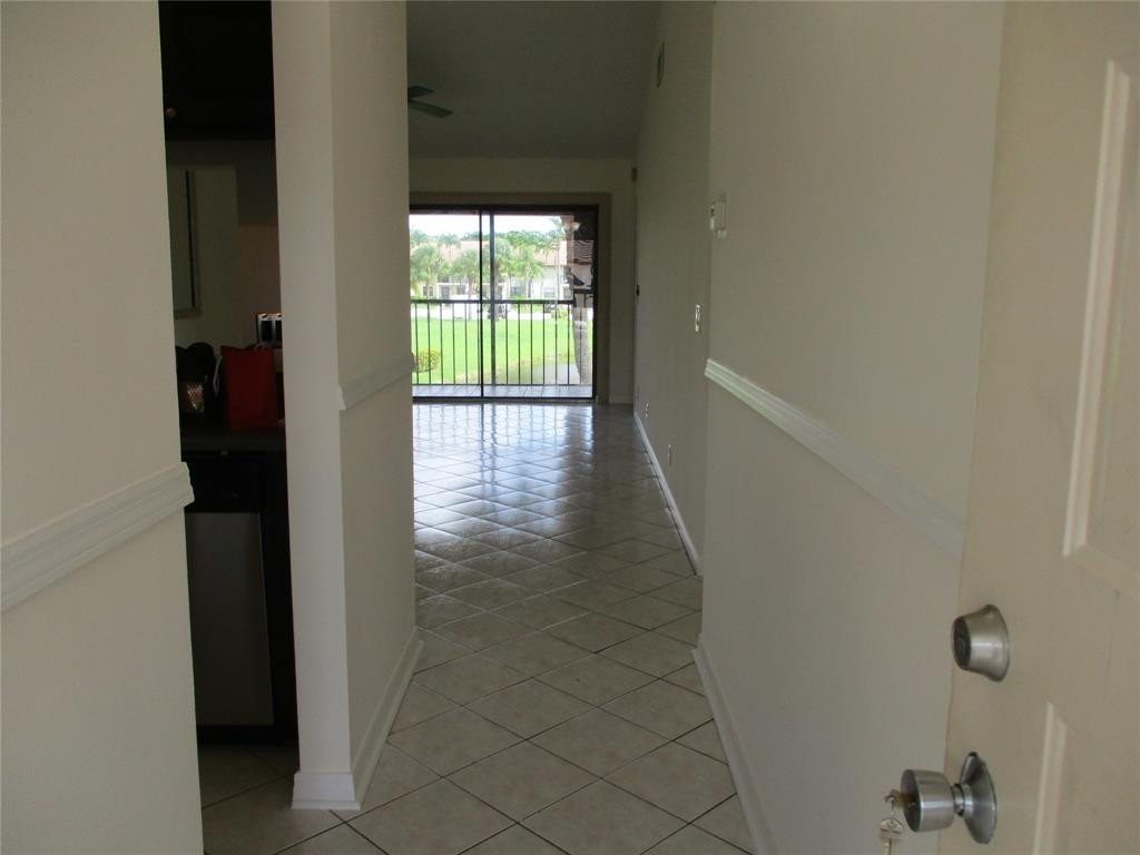22017 Palms Way, Unit 202 Boca Raton, FL 33433 - Photo 4 of 21 Photo 4