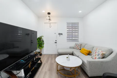 $429,999 | 21105 Northwest 14th Place, Unit 4, Miami Gardens, FL 33169
