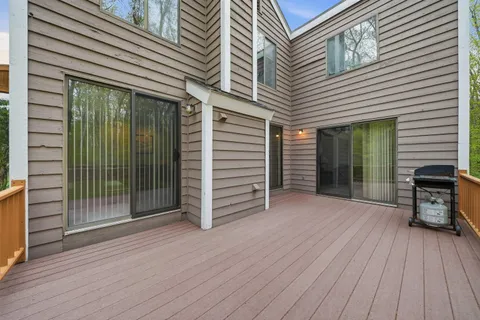 $675,000 | 35 Pilgrim Circle, Hampstead, NH 03826