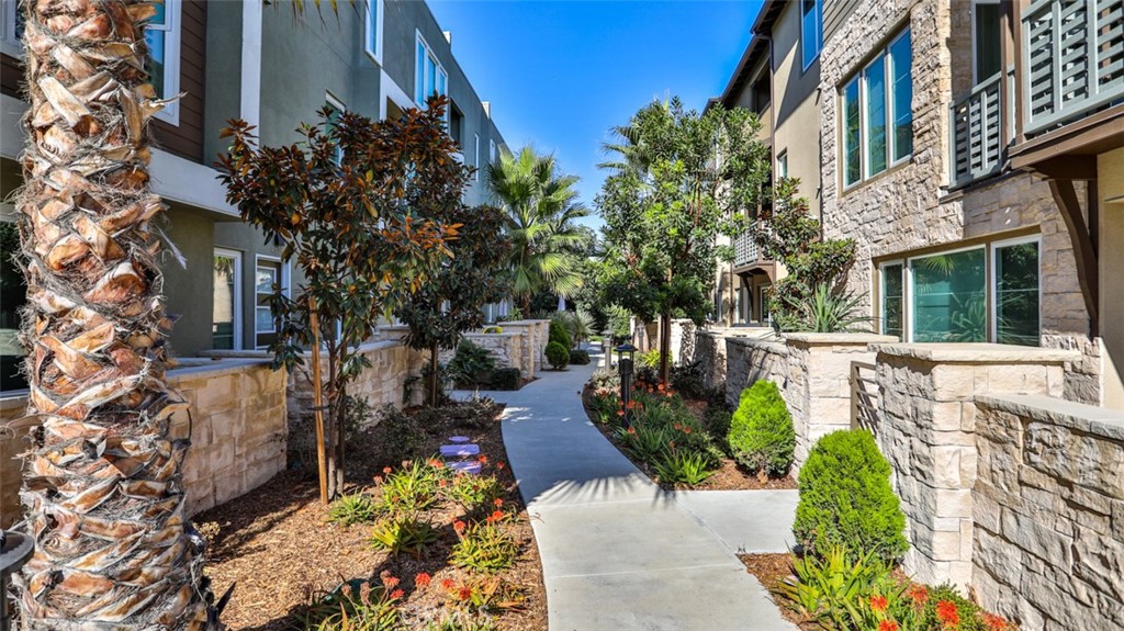 876 Doheny Way Dana Point, CA 92629 - Photo 25 of 46