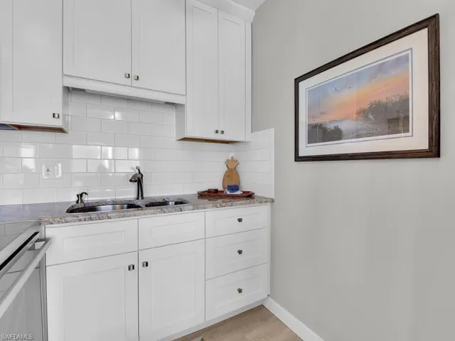 $3,500 | 473 12th Avenue South, Unit B8, Naples, FL 34102