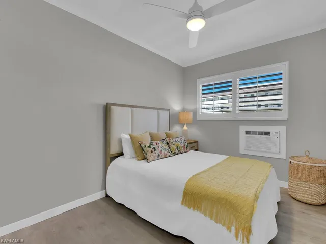 $3,500 | 473 12th Avenue South, Unit B8, Naples, FL 34102