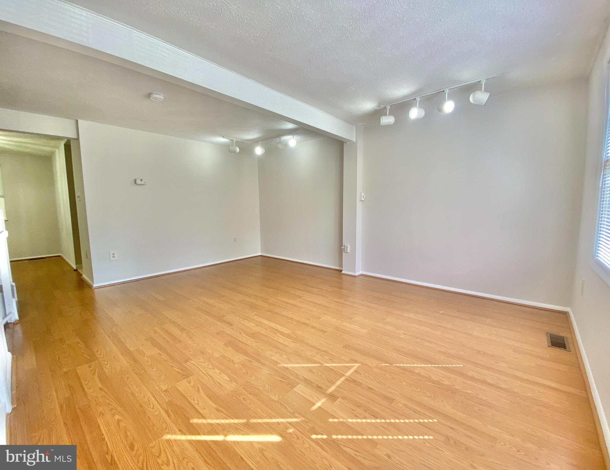 6212 Hillside Road Springfield, VA 22152 - Photo 2 of 36 Huge living room with overhead lighting