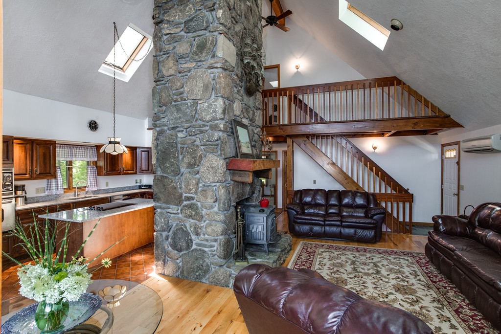32 West Point Road Webster, MA 01570 - Photo 13 of 30 Gallery Image 13