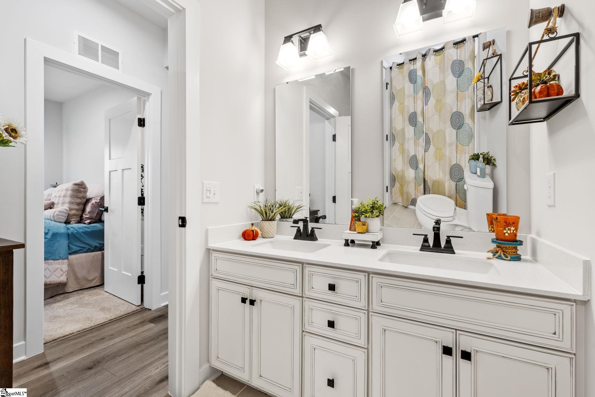 105 Comanche Trail Greenville, SC 29607 - Photo 20 of 34