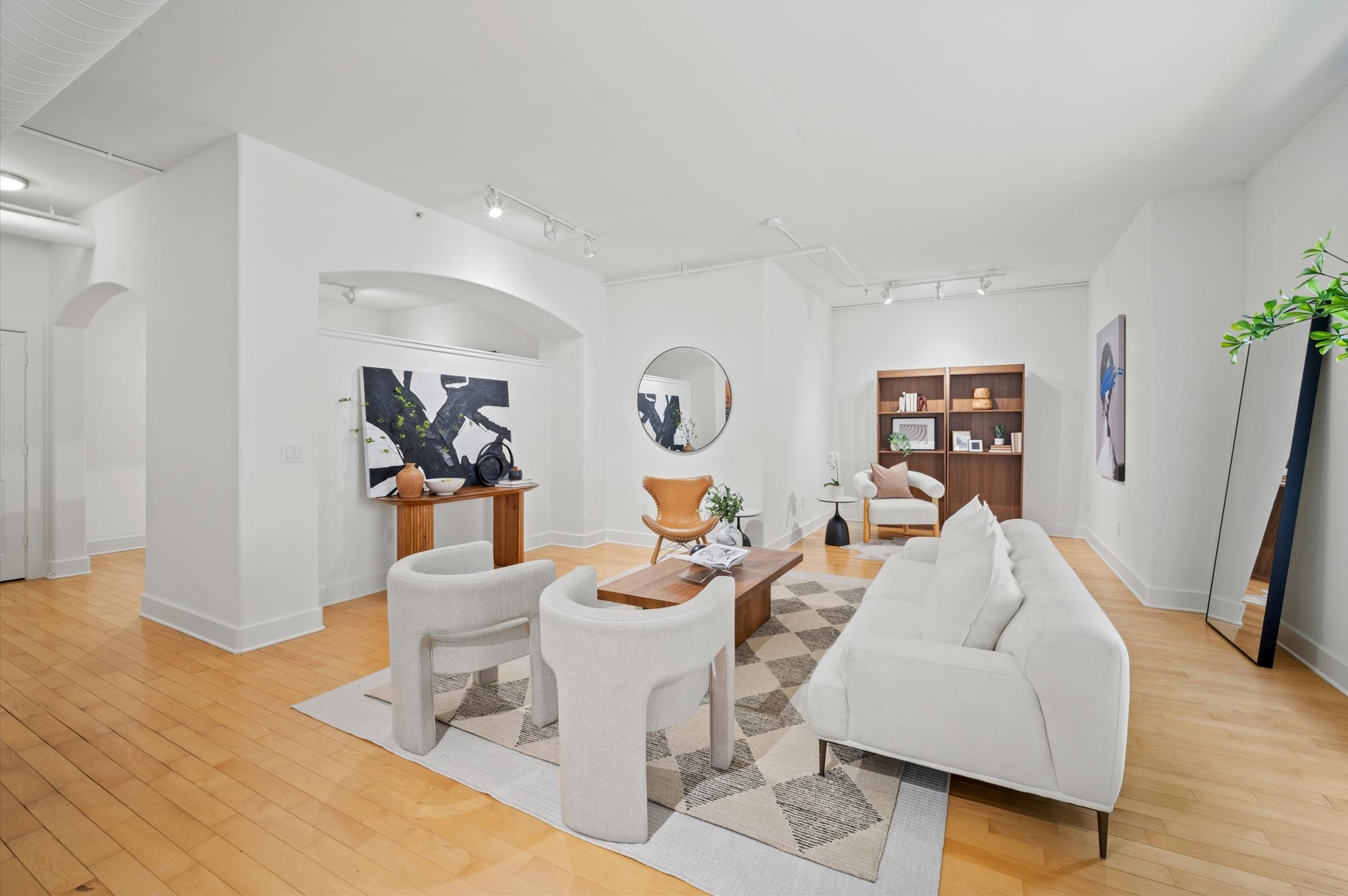 1901 Post Oak Boulevard, Unit 204 Houston, TX 77056 - Photo 18 of 36