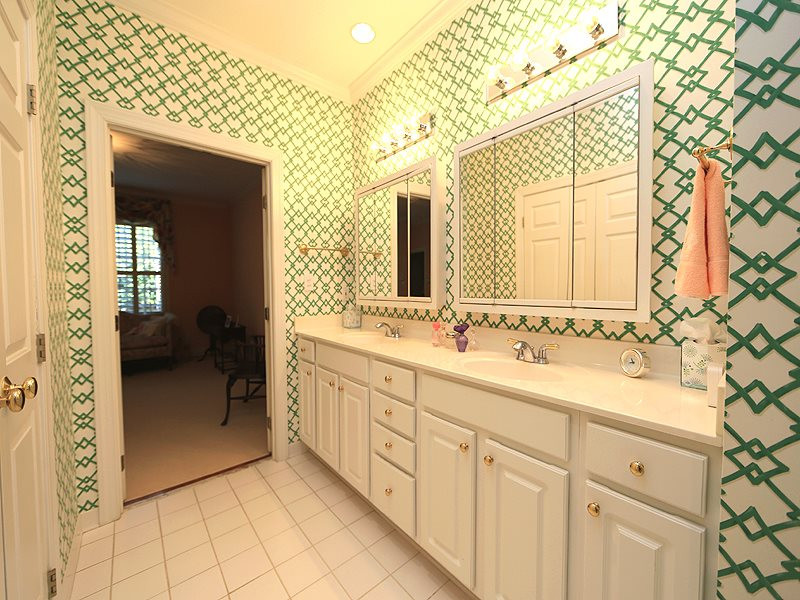 1313 Canfield Court Raleigh, NC 27608 - Photo 15 of 23 Photo 15