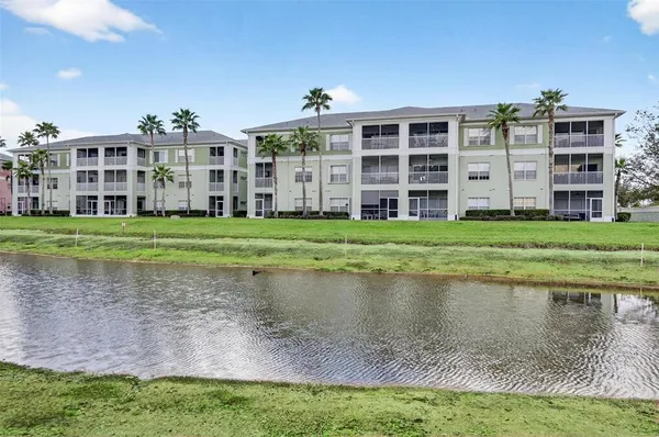 $179,900 | 2020 Willow Hammock Circle, Unit 304, Punta Gorda, FL 33983