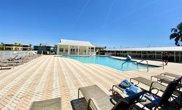 $179,900 | 2020 Willow Hammock Circle, Unit 304, Punta Gorda, FL 33983