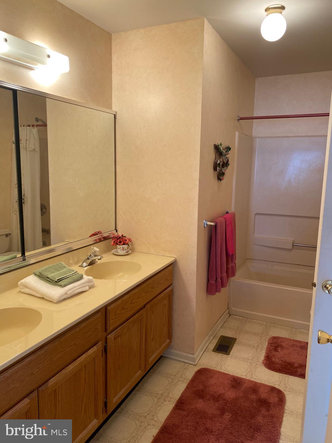 79 Springcress Drive Delran, NJ 08075 - Photo 31 of 53 Gallery Image 31