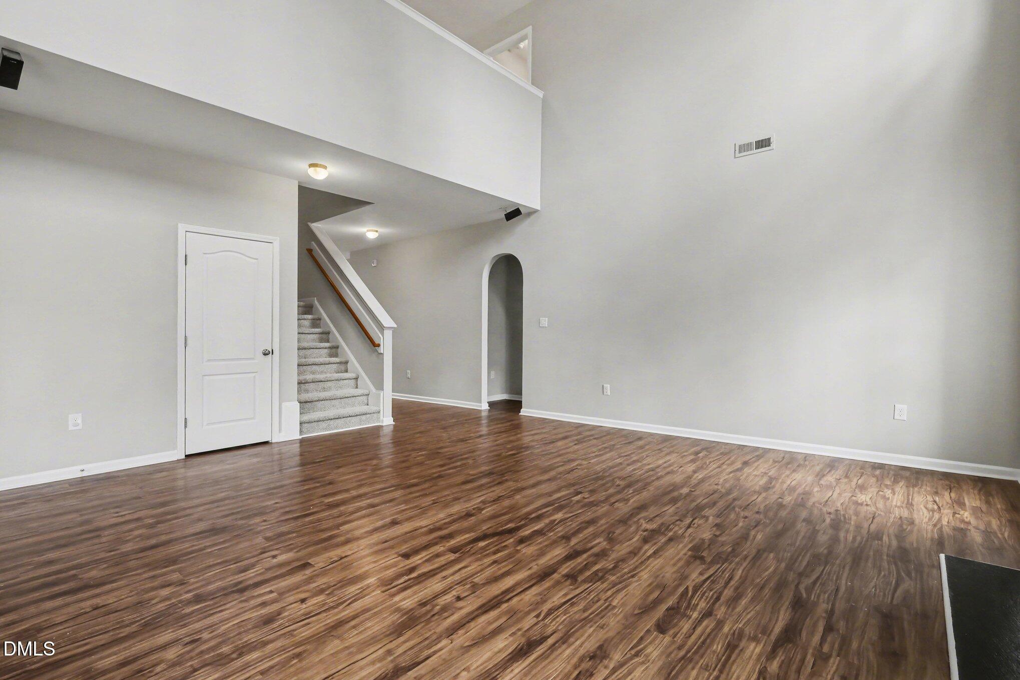 726 Sun Road Aberdeen, NC 28315 - Photo 11 of 40 011_file_9625