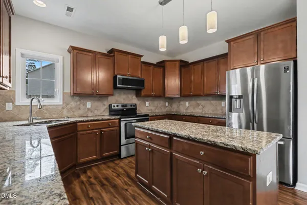 $495,000 | 726 Sun Road, Aberdeen, NC 28315