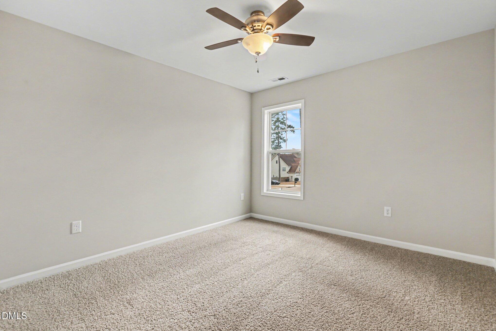 726 Sun Road Aberdeen, NC 28315 - Photo 33 of 40 033_file_2747