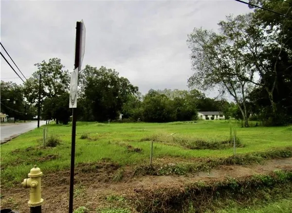 $7,500 | 914 South Main Street, Jennings, LA 70546