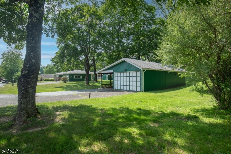 7 Mosle Road Peapack-Gladstone, NJ 07934 - Photo 20 of 24