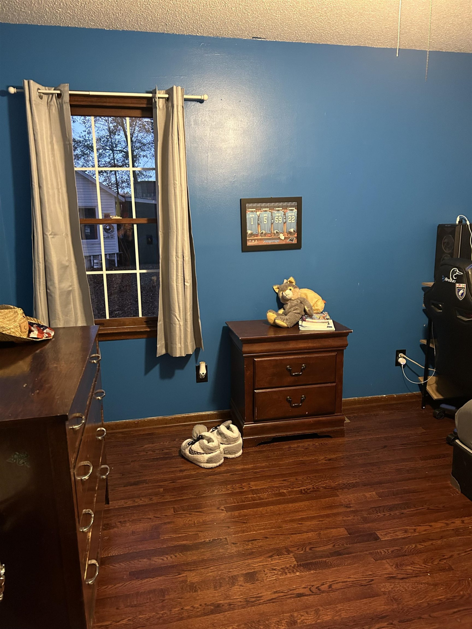 91 Violet Lane Coats, NC 27521 - Photo 16 of 19 a room with a table and a window