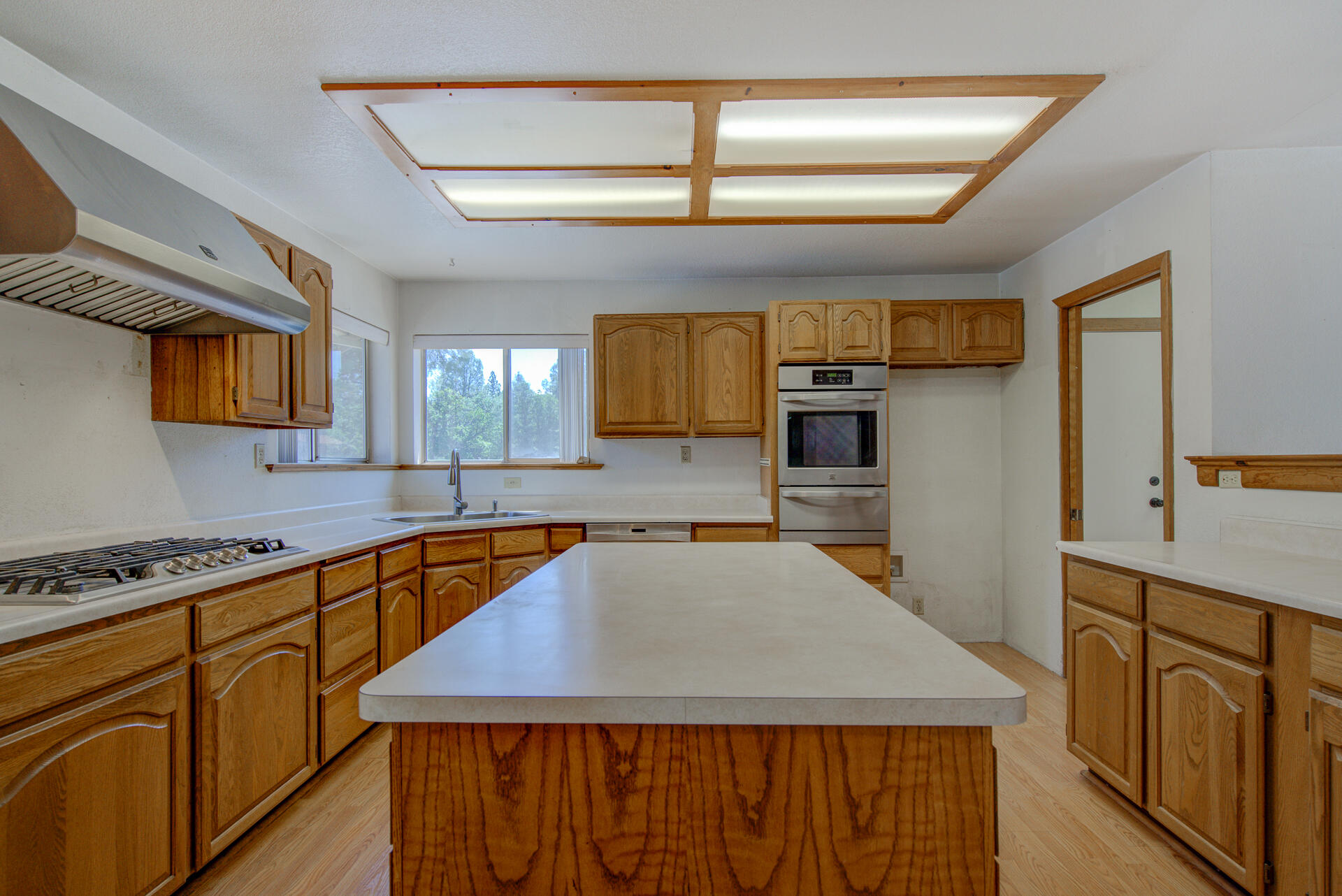 21652 Rattlebush Drive Cassel, CA 96016 - Photo 12 of 46 21652RattlebushRoad-8