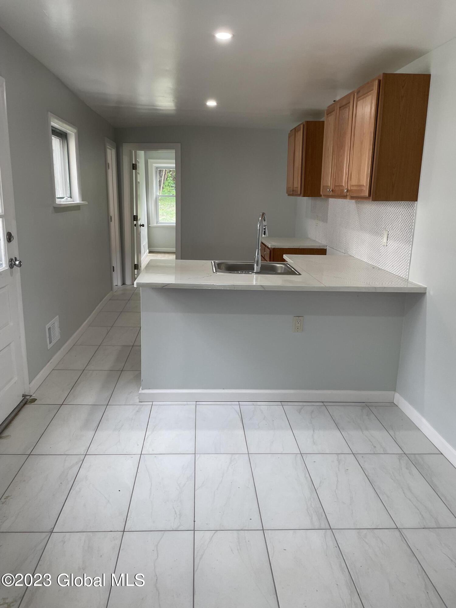 438 East Street, Unit 1 Rensselaer, NY 12144 - Photo 3 of 5 East 2