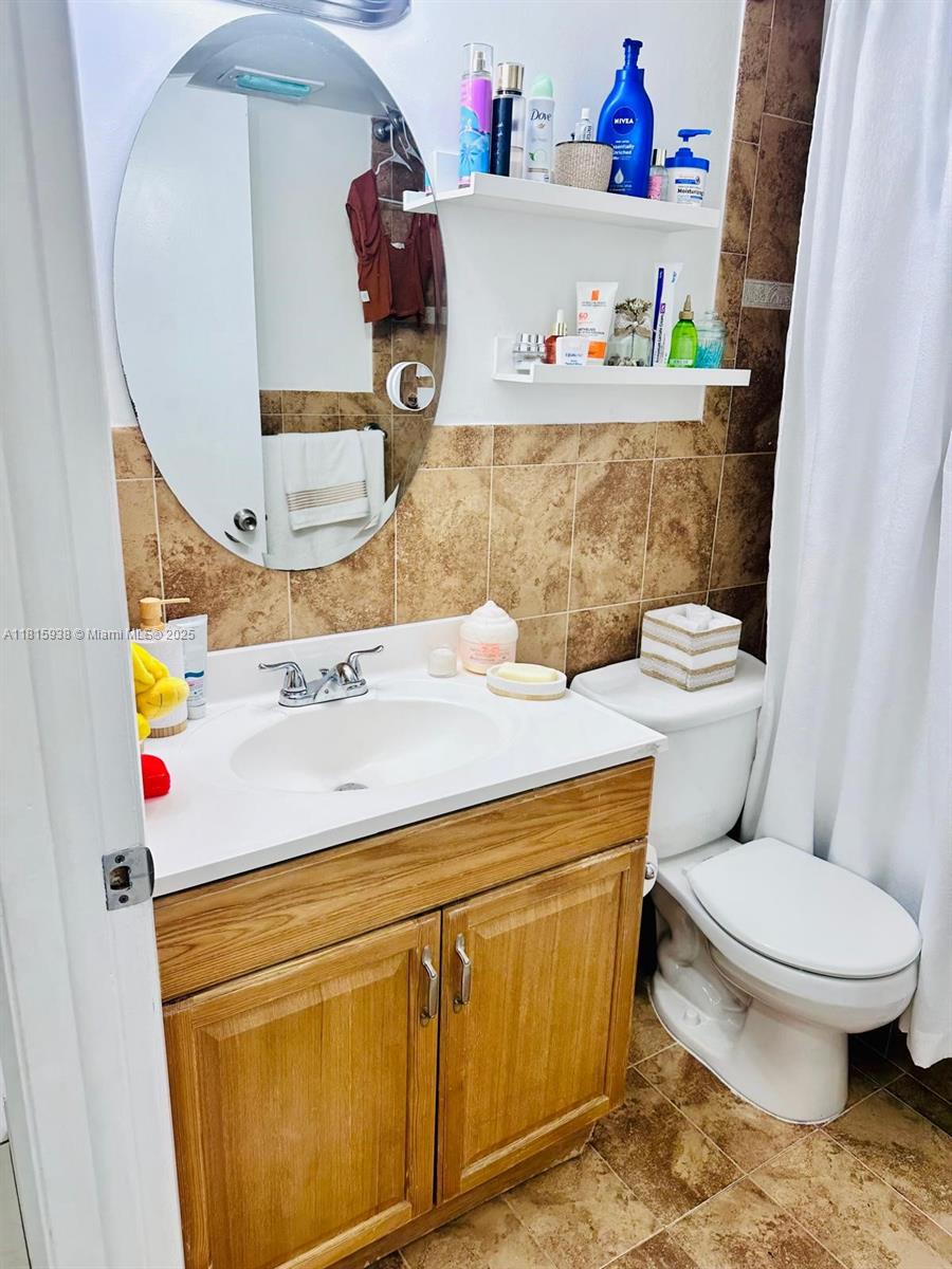 2075 Southwest 122nd Avenue, Unit 227 Miami, FL 33175 - Photo 10 of 14