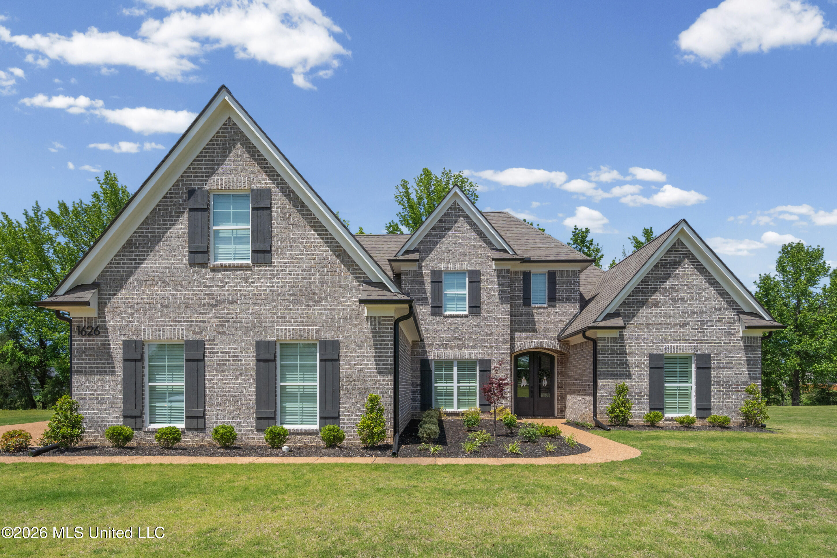 1626 Ashtons Lane Hernando, MS 38632 - Photo 1 of 35 2__dsc0653_print