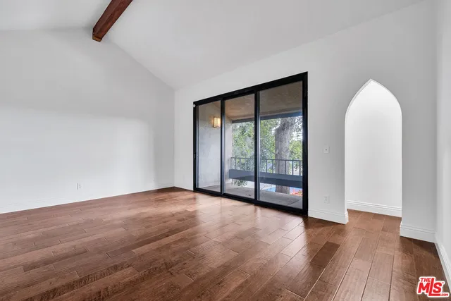a bathroom with a toilet