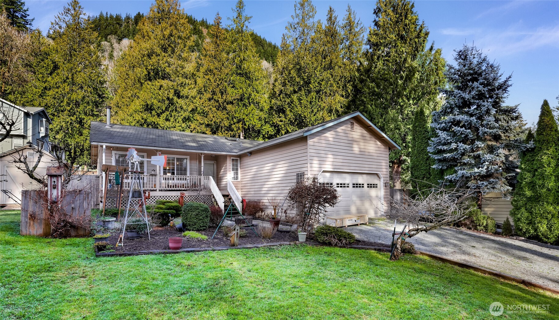 793 Summerset Way Sedro-Woolley, WA 98284 - Photo 1 of 34