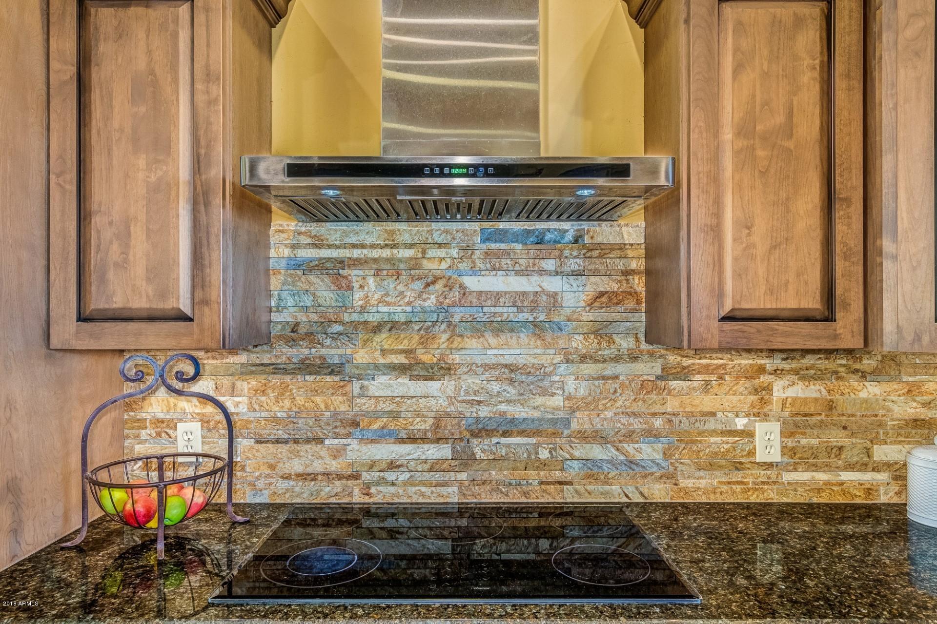 610 West Yearling Road Phoenix, AZ 85085 - Photo 12 of 38 Stone Backsplash