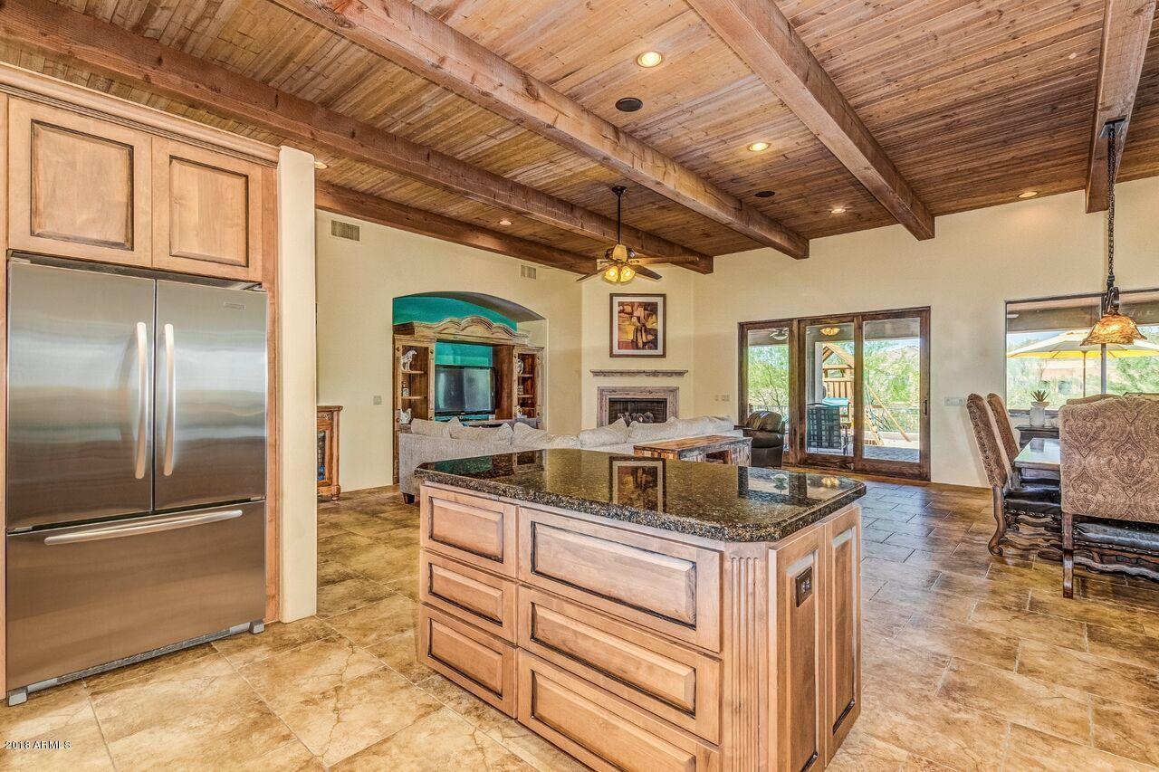610 West Yearling Road Phoenix, AZ 85085 - Photo 13 of 38 Kitchen/Great Rm