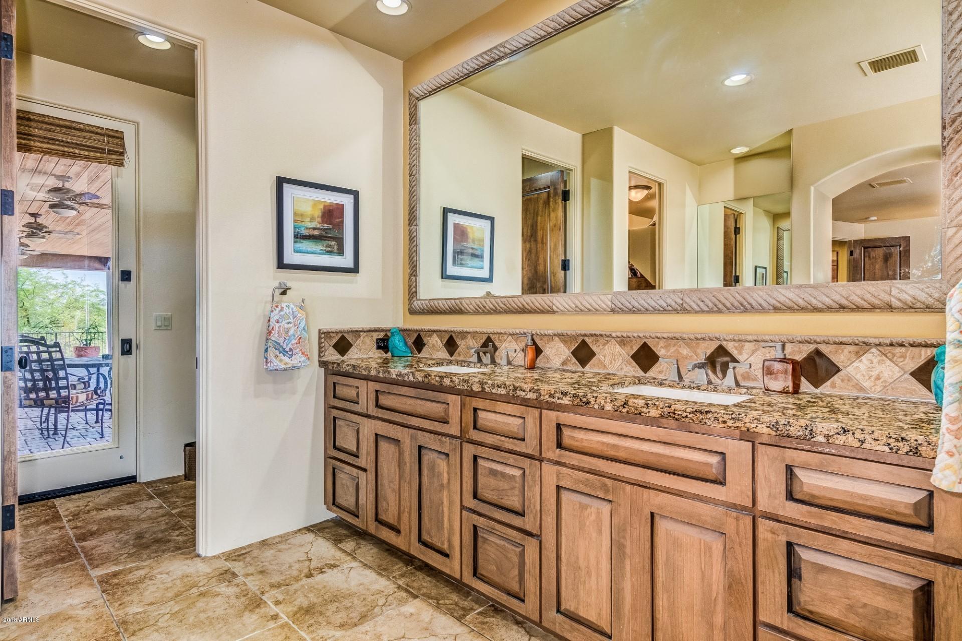610 West Yearling Road Phoenix, AZ 85085 - Photo 21 of 38 Dble Sinks Mstr Bath