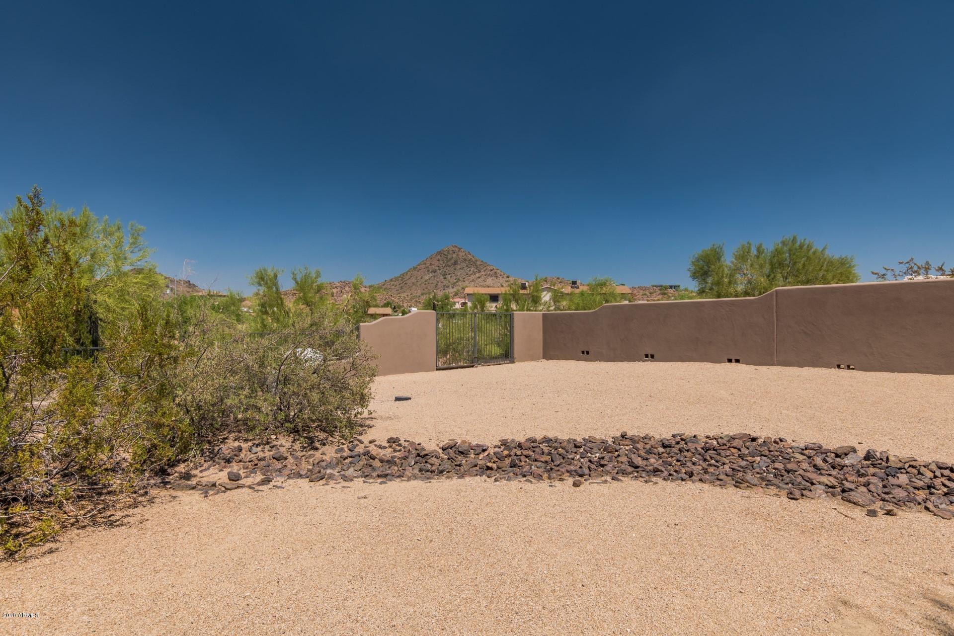 610 West Yearling Road Phoenix, AZ 85085 - Photo 34 of 38 Side Yard w/Views