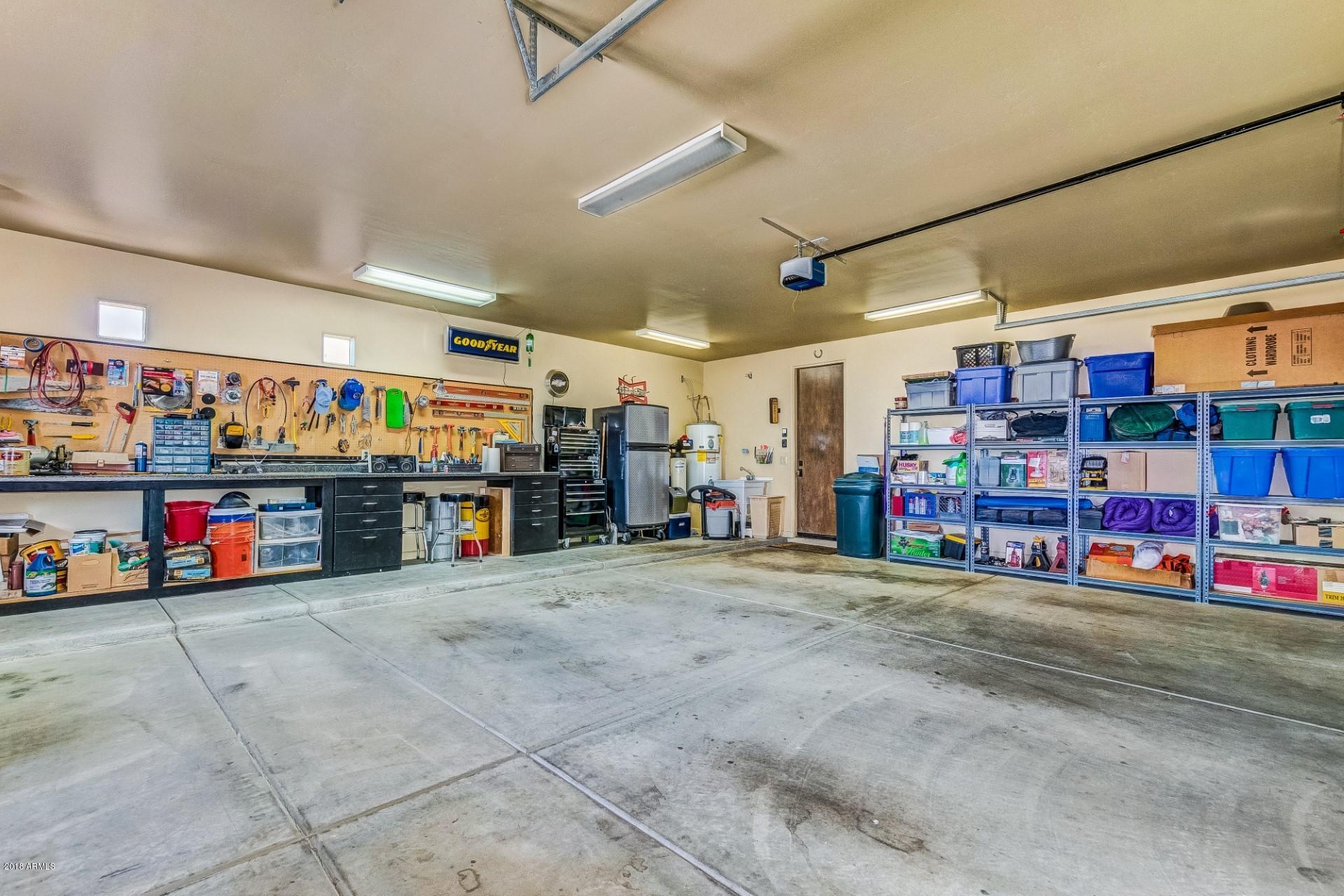 610 West Yearling Road Phoenix, AZ 85085 - Photo 36 of 38 Garage Workbench