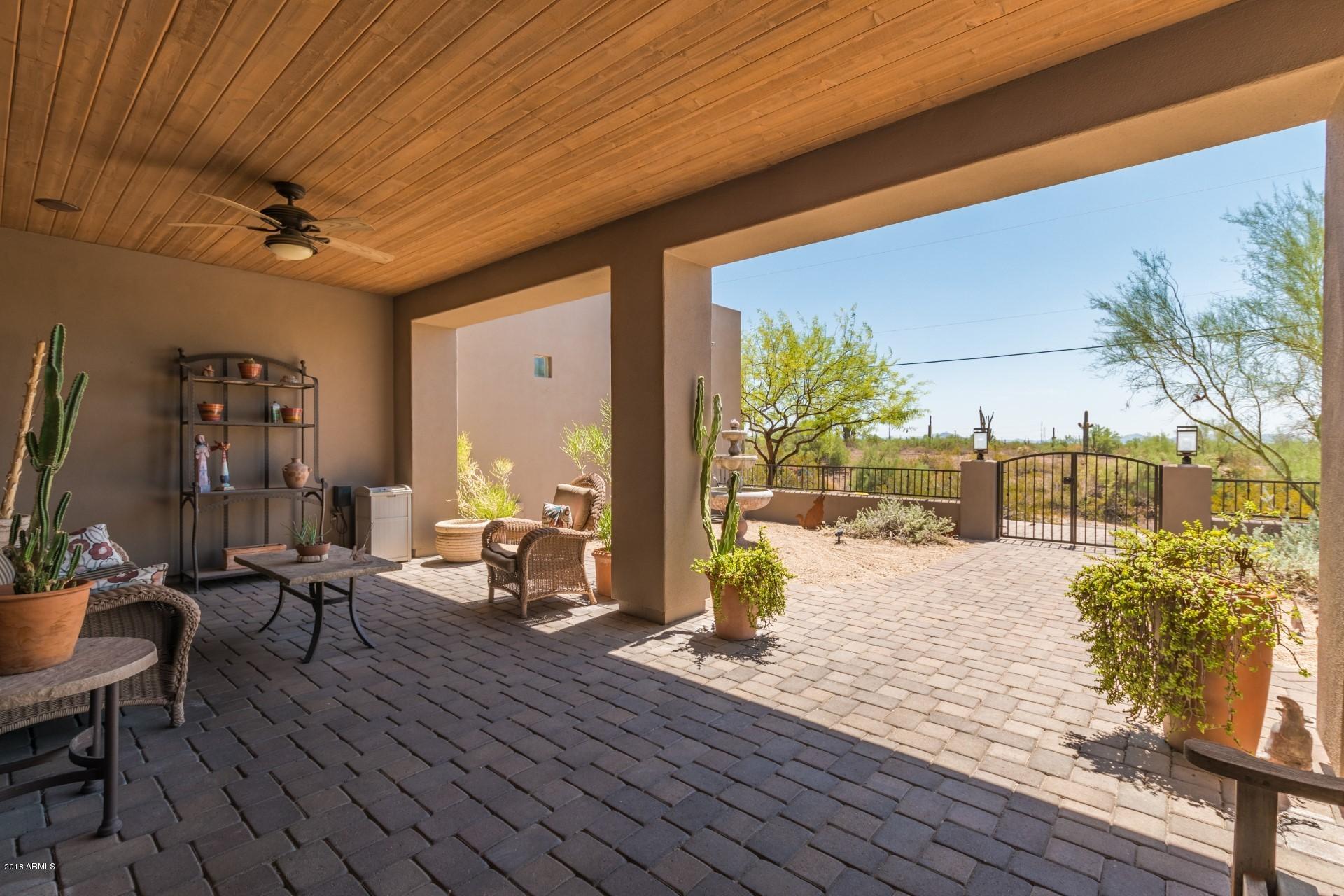 610 West Yearling Road Phoenix, AZ 85085 - Photo 5 of 38 Covered Front Patio