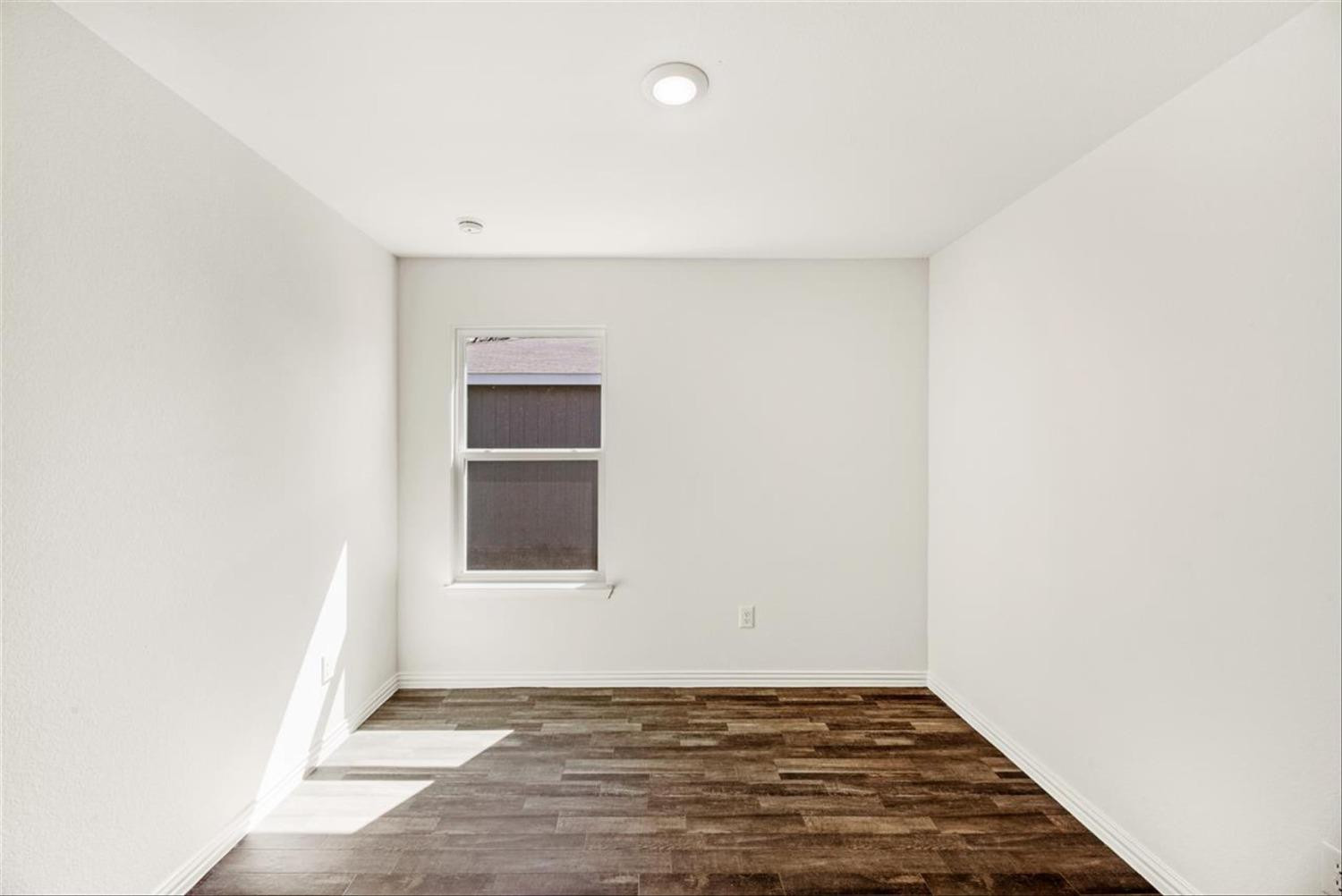 1714 East Cornell Street Lubbock, TX 79403 - Photo 16 of 28 Representative