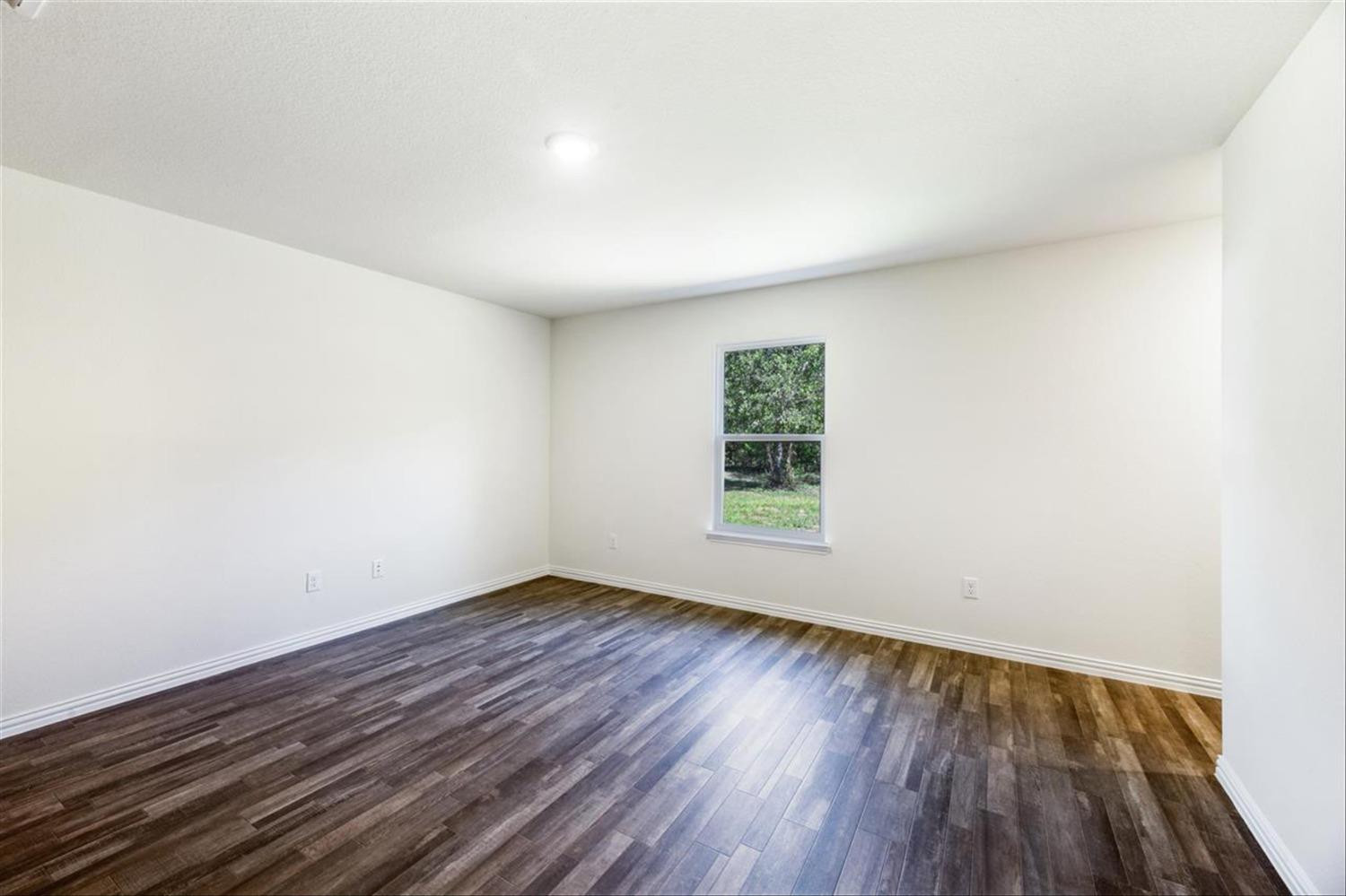 1714 East Cornell Street Lubbock, TX 79403 - Photo 6 of 28 Representative