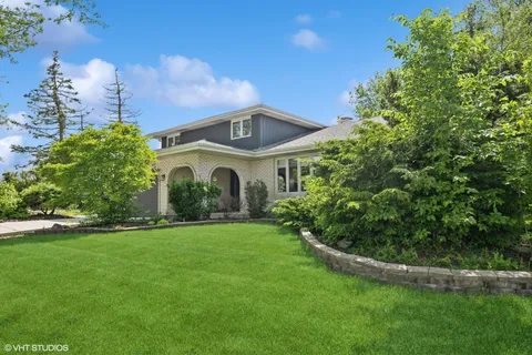 a view of a house with a outdoor space