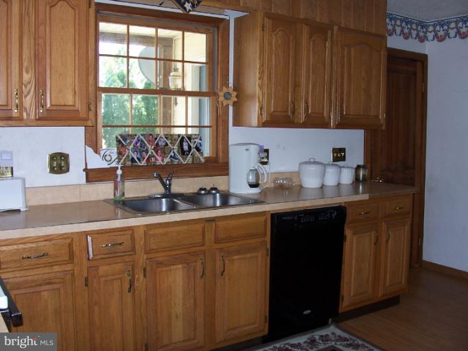 3978 Williamson Road Greencastle, PA 17225 - Photo 7 of 9 Kitchen