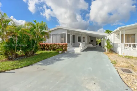 $325,000 | 5611 Southwest 32nd Terrace, Dania Beach, FL 33312
