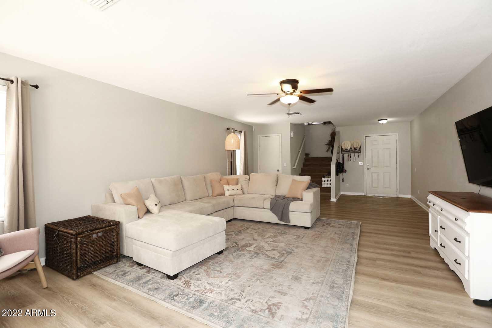 3345 South Bowman Road Apache Junction, AZ 85119 - Photo 6 of 37 Great Room2